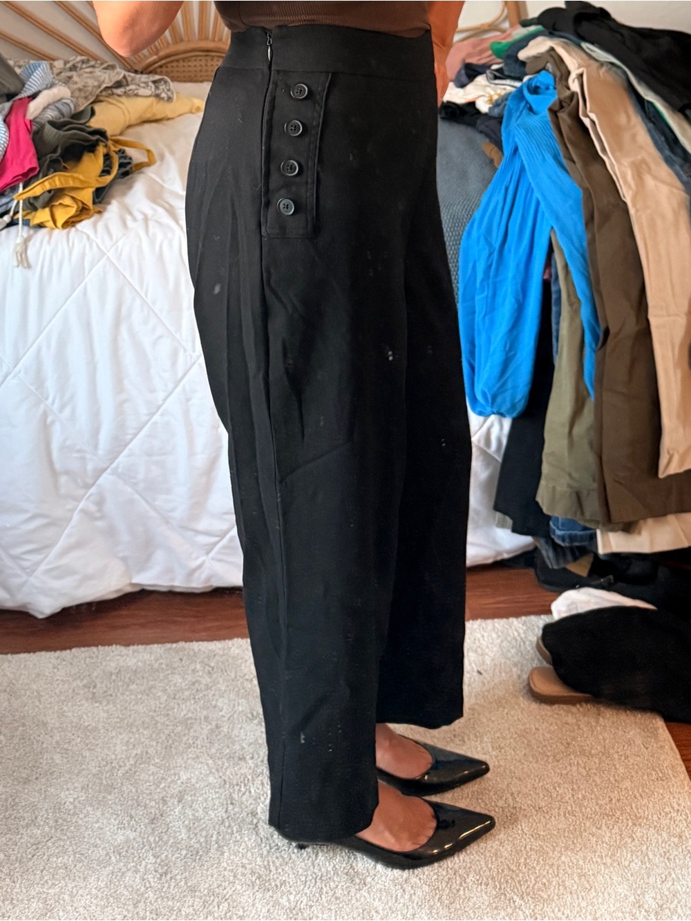 Men Pants Subcategory Identification - Picture 4 of 5